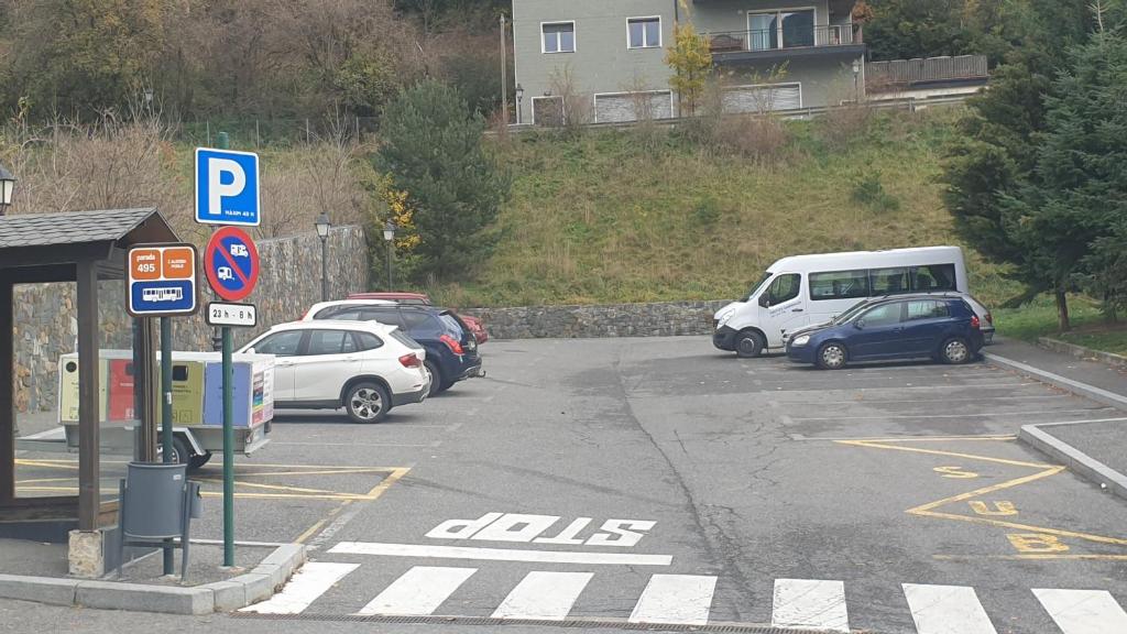 Aparcament públic i gratuït a prop de la Residència Aldosa